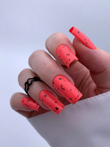 Aeropuffing, верхнее покрытие с черными вкраплениями Black Eggshell No Cleanse LED Top Coat, 8 мл.